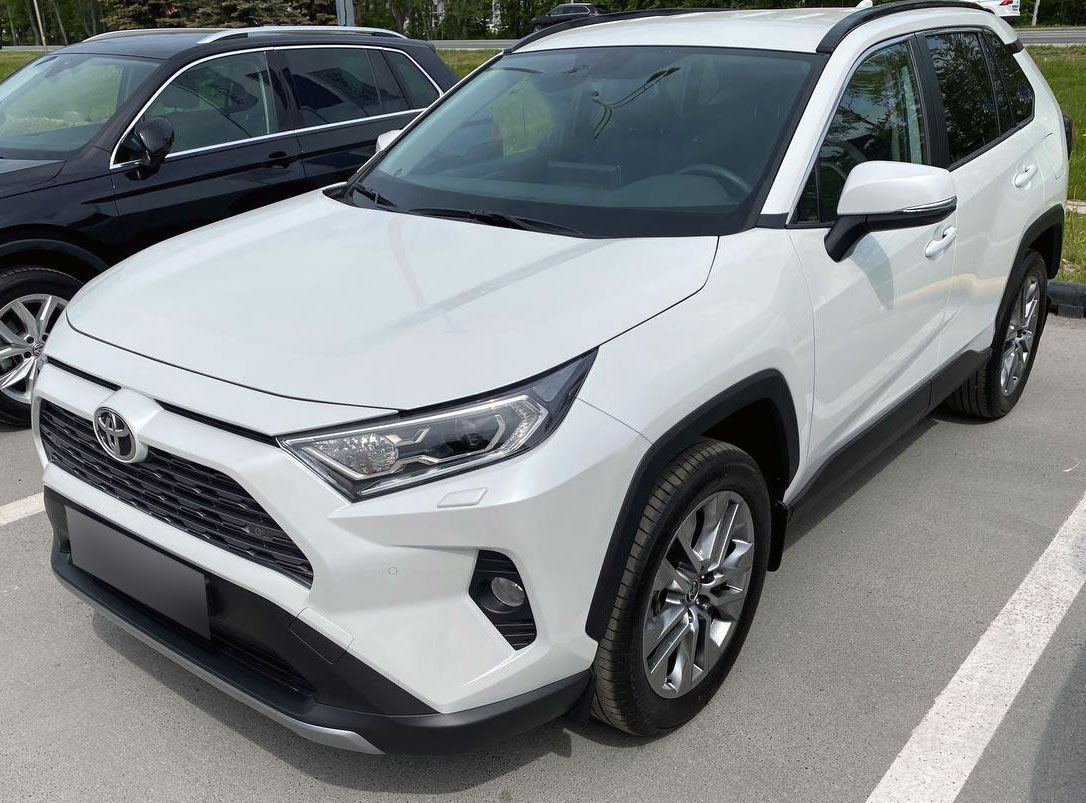 Прокат Toyota RAV4 в Рязани без водителя - 4100 в день